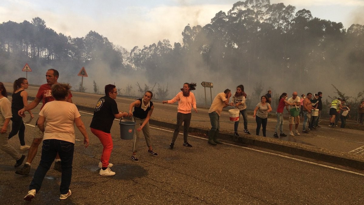 Cadena humana incendio valladares 1