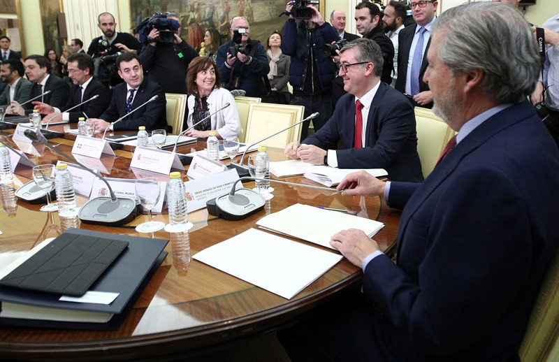 Reunionconselleirosmendezdevigopactoeducacion