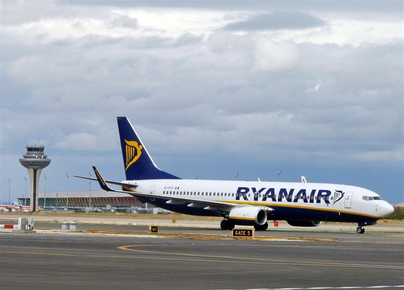 Ryanair 2