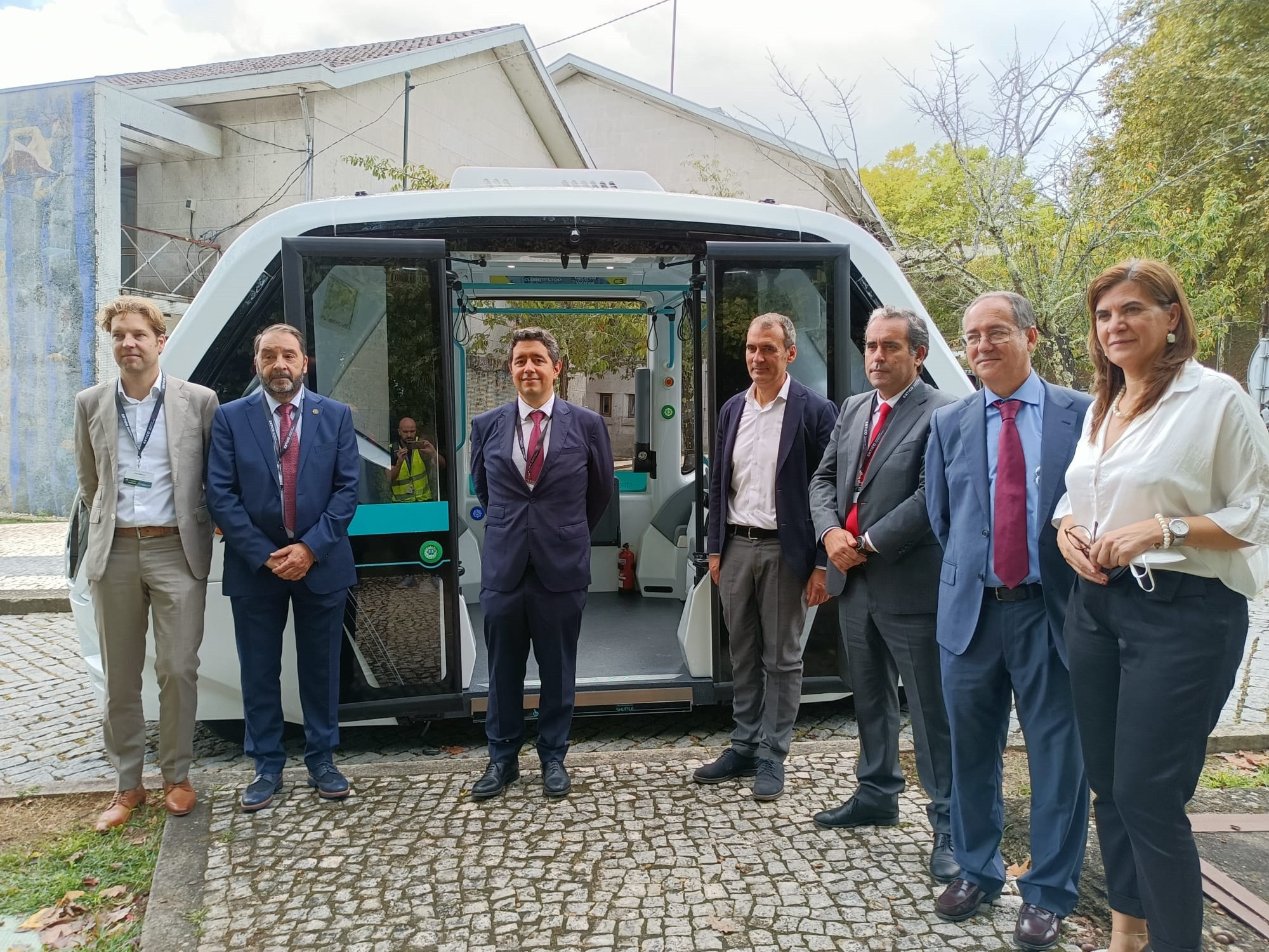 O projeto europeu 5G-Mobix está a testar um veículo autónomo com tecnologia 5G na fronteira entre Espanha e Portugal