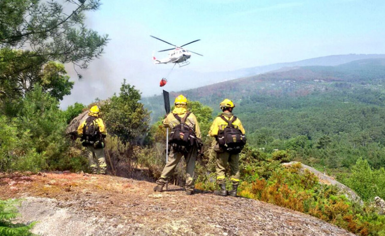 Extinguido el incendio de Melón, el segundo en una semana en la parroquia de Quins