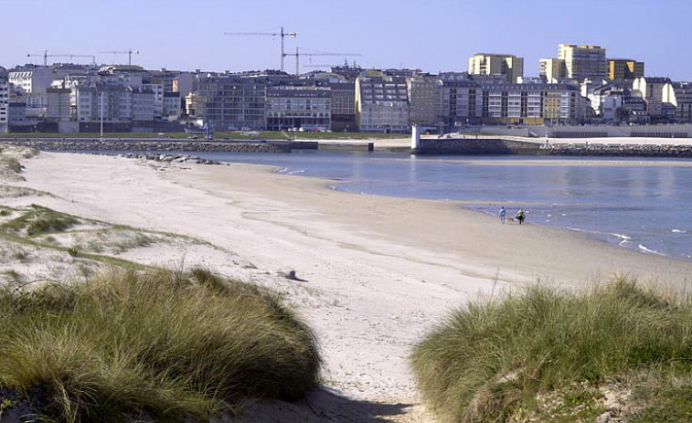 El urbanismo salvaje se aprovecha de la costa gallega desprotegida
