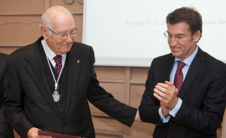 Feijóo le concede una Medalla de Oro de Galicia a su mentor político