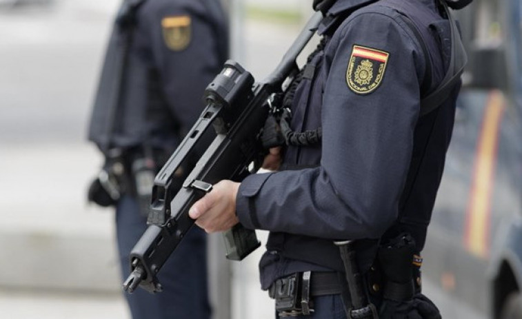 El envío de policías a Cataluña dejó las comisarías de Vigo y A Coruña mermadas