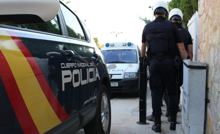 Un solo coche de policía y una patrulla a pie para atender todo Lugo