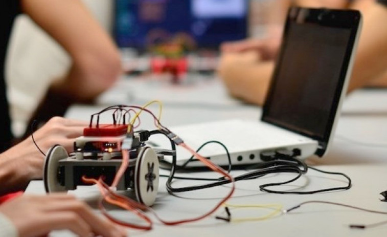 Talleres en Ourense para aprender a fabricar impresoras 3D y robots