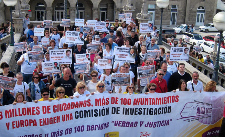 Las víctimas del Alvia quieren que la comisión funcione como un interrogatorio judicial