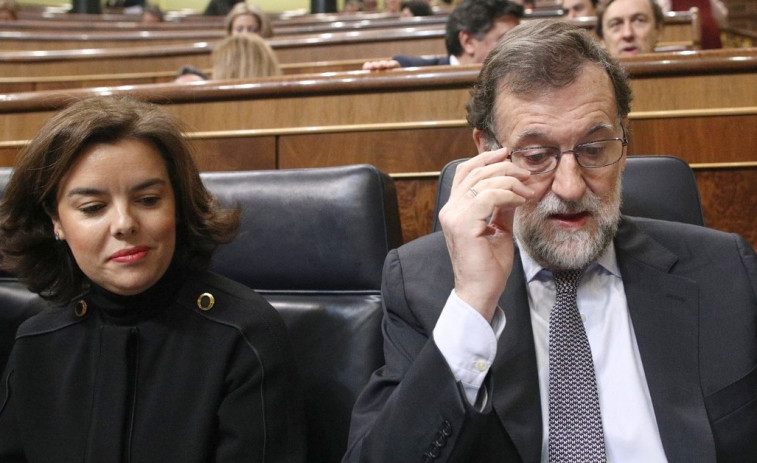 Rajoy delega en Sáenz de Santamaría las funciones de la presidencia de Cataluña