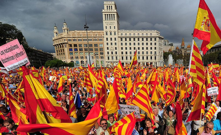 La encuesta de la Generalitat admite que los independentistas son minoría aunque ganarían las elecciones