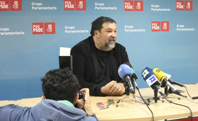Francisco Caamaño renuncia ao escano do PSOE no Parlamento galego