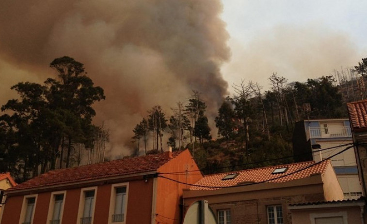 Las ayudas de la Xunta por los incendios ahogan en burocracia y papeleo a los afectados