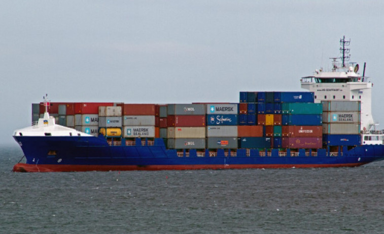 ​Unos 40 contenedores quedan a la deriva a 40 millas de la costa gallega