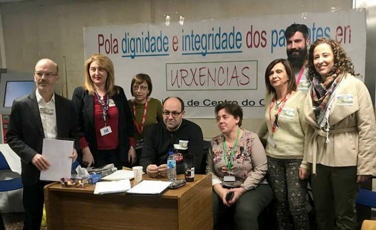 ​Dos días de encierro en el hospital de Ourense sin una llamada de la Xunta