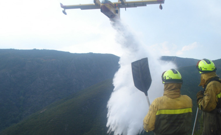Galicia registra un total de 1.275 peticiones de ayuda por incendios