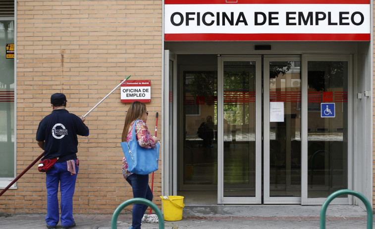 Enero deja una subida del paro en Galicia del 2,63%, muy por encima de la media nacional