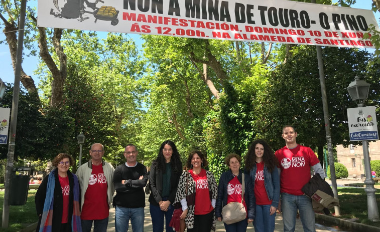 Los ayuntamientos se preparan para la manifestación contra la mina de Touro - O Pino