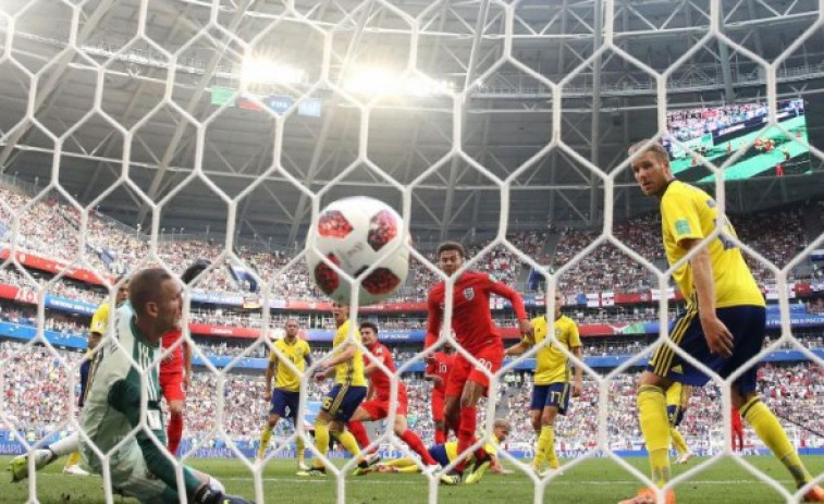 Vídeo: Inglaterra se mete en la final a golpe de cabezazos