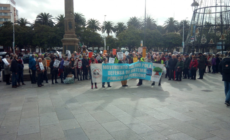 Centenares de personas toman la ciudad reivindicando unas pensiones dignas​