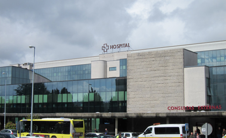 Detenido un extrabajador del CHUS que robó 30.000 euros en material del hospital compostelano