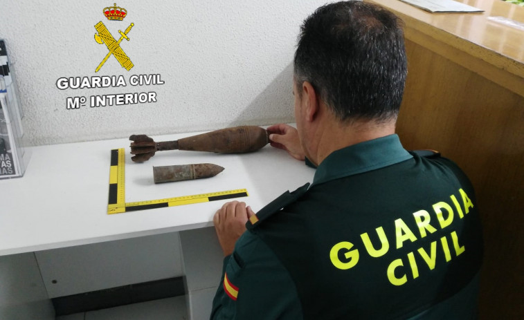 Encuentran una granada y un proyectil de la Guerra Civil en Vilagarcía de Arousa