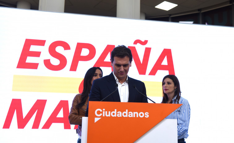 Dimite y deja la política Albert Rivera como presidente de Ciudadanos tras el desastre del 10N