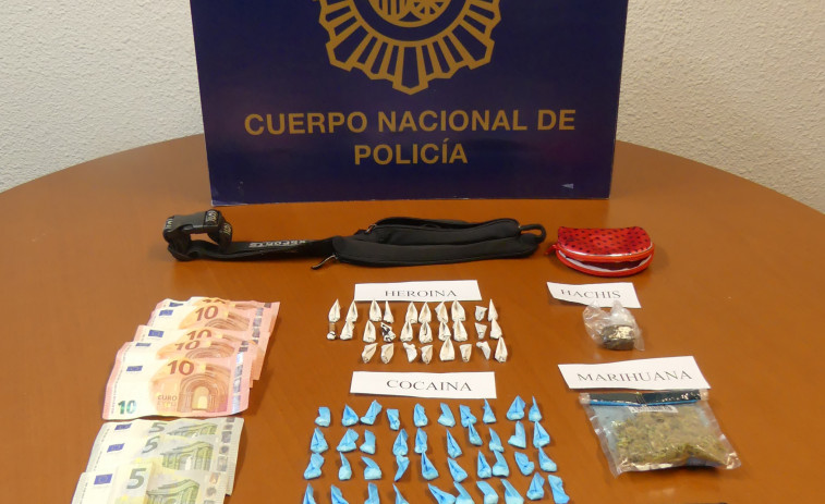 Detenido un presunto camello en Ribeira con heroína, cocaína y cannabis