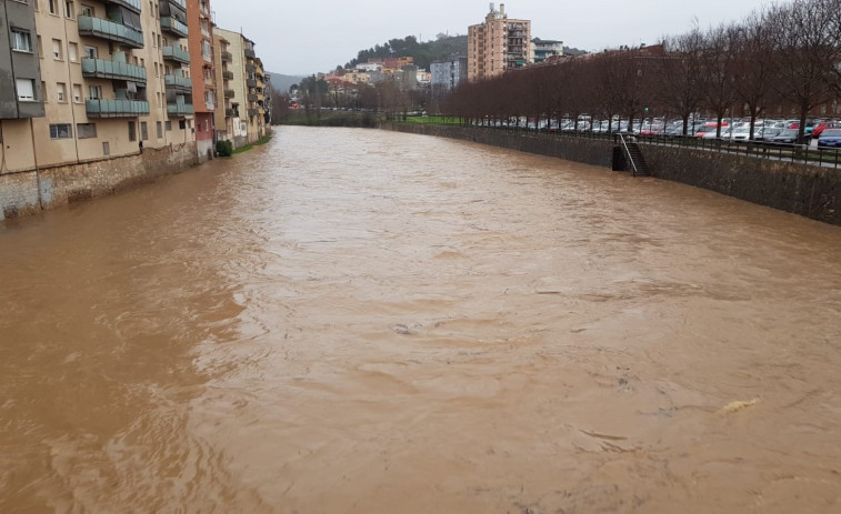 La borrasca Gloria desborda tres ríos en Catalunya en el cuarto día de temporal