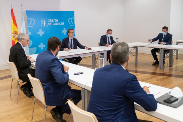 El presidente de la Xunta se reúne con el comité de expertos económicos