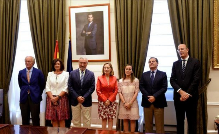 Galicia asina un convenio con Fomento para impulsar a intermodalidade