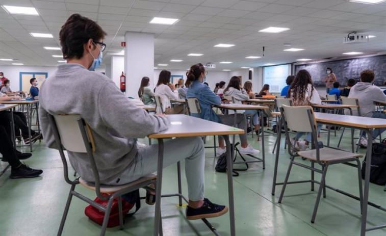 Más de un millar de positivos en centros escolares con nuevos casos en Miño, Camariñas, Viveiro, Teo, Marín o Tui