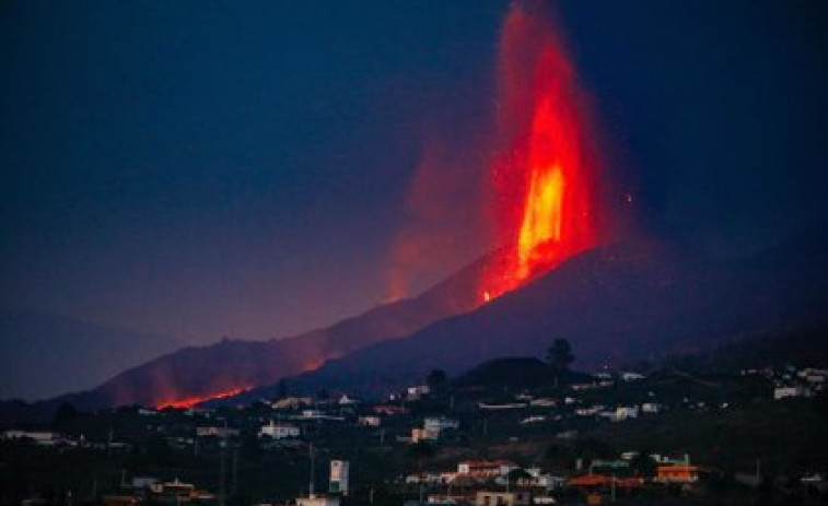 ÚLTIMA HORA: La erupción en La Palma registra una nueva boca de lava y gases