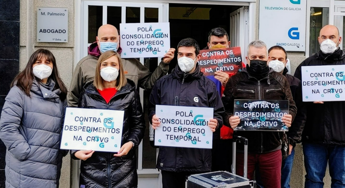 Antes de la desconvocatoria los trabajadores llevaban semanas de concentraciones ante las sedes de la CRTVG como esta ante la delegación de Lugo en una foto de la CUT