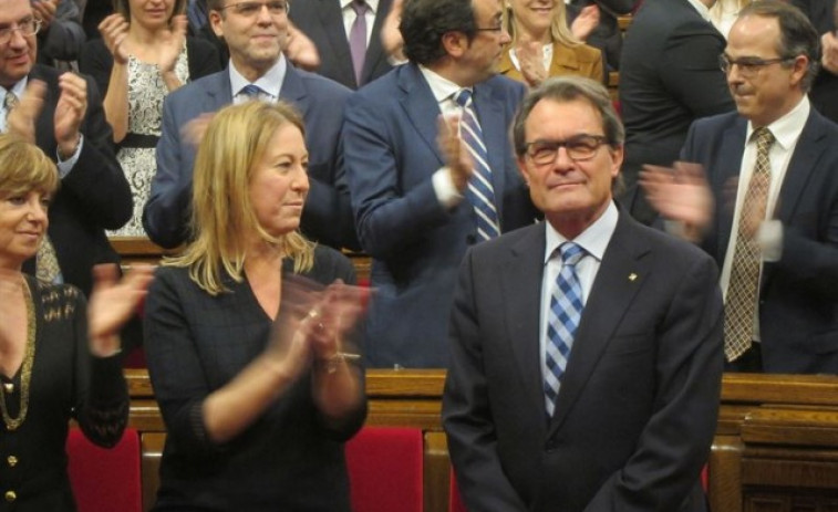 Artur Mas renuncia a su acta de diputado del Parlament