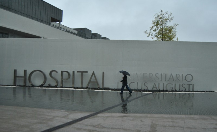 ​La lluvia encharca por dentro el hospital de Lugo