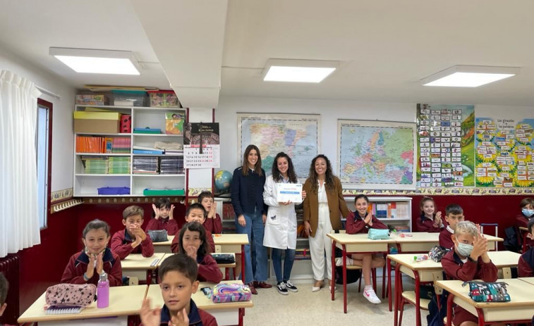 Los colegios San Jorge y  Vilas Alborada de Santiago, distinguidos por Viaqua por su impulso a la educación en ciencia a niñas