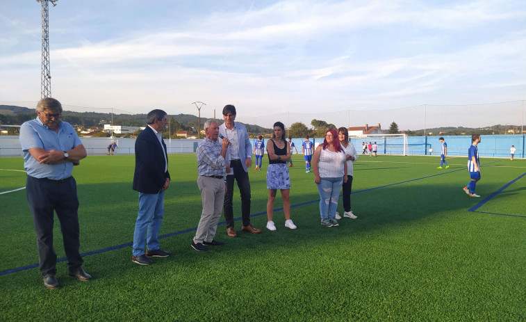 El ayuntamiento de Vedra nombra al campo de fútbol de San Mamede como Manuel Silva