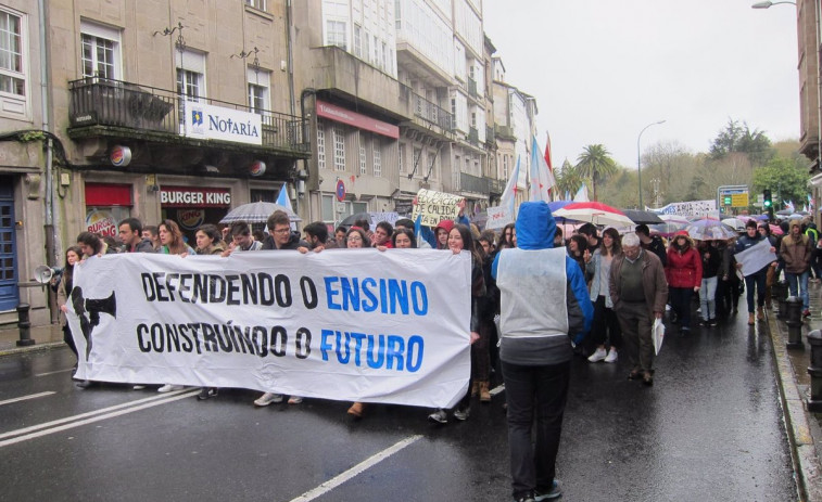 Los recortes en educación motivan la convocatoria de un protesta antes del inicio de las clases en Galicia