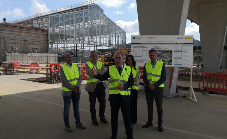 La Secretaria de Estado de Transportes visita las obras de la estación intermodal de Santiago