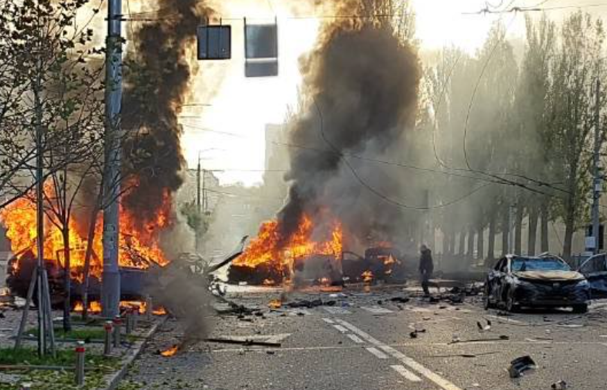 El centro de Kiev tras los ataques rusos en una foto del embajador de Matti Maasikas embajador de la UE