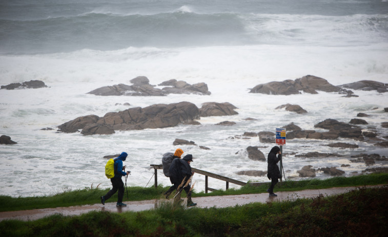 Costa da Morte y Rías Baixas en alerta naranja por temporal costero