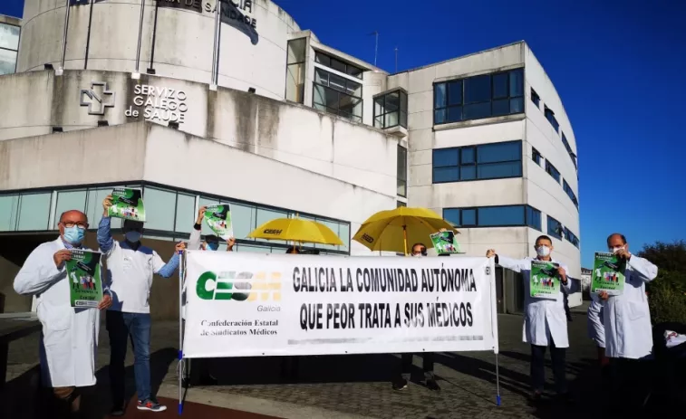 La sanidad pública se hunde, alerta sindicato de médicos CESM, y la Xunta acusa a Moncloa de sabotearla adrede