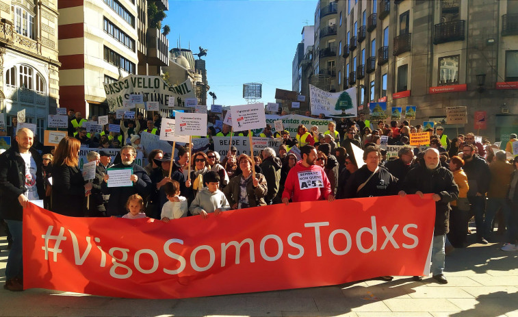 Una quincena de asociaciones vecinales de Vigo plantan cara al gobierno de Abel Caballero