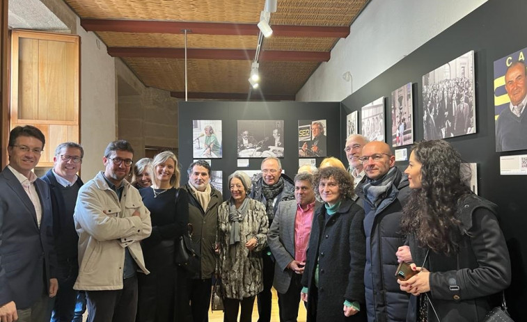 Radio Galicia conmemora sus 90 años en funcionamiento con una exposición que repasa su historia