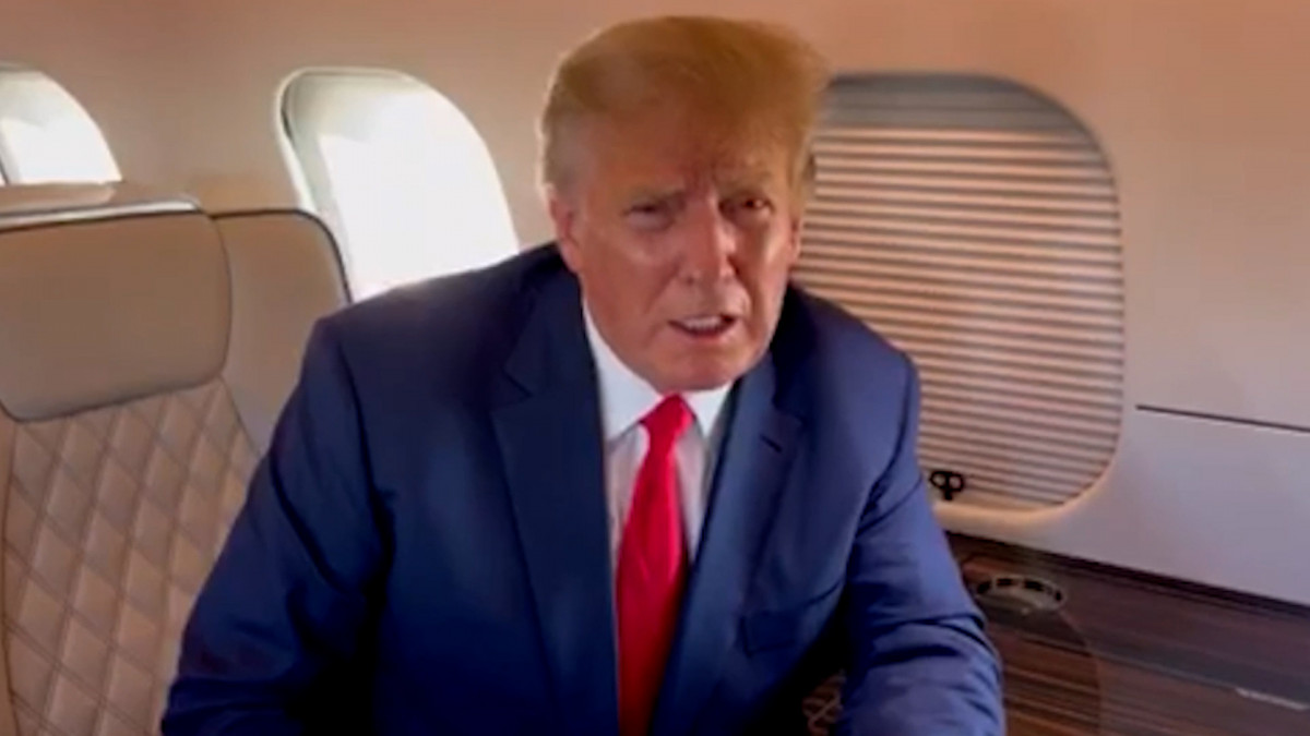 Donald Trump en su jet privado