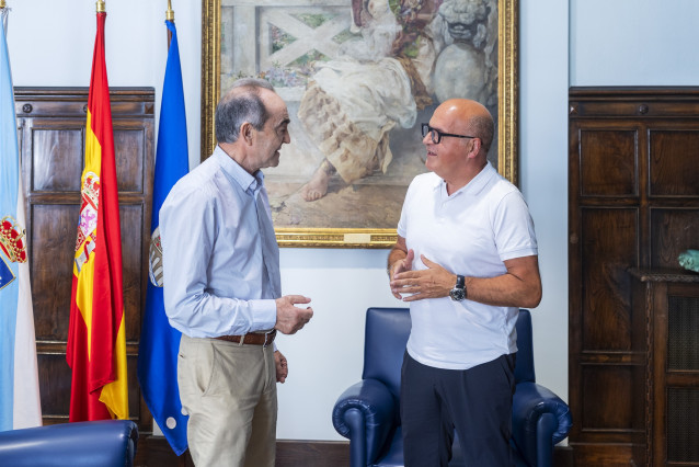 Archivo - Reunión de Manuel Baltar y Miguel Cid Álvarez.