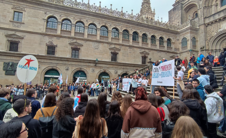 Huelga de estudiantes contra la universidad privada y por una educación accesible para todos