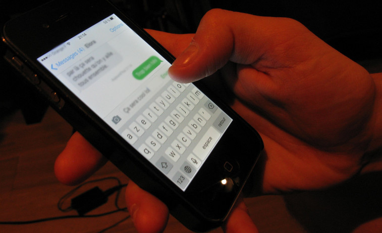 ¿Cuáles son las ventajas de utilizar SMS en grupo para organizar eventos y actividades?