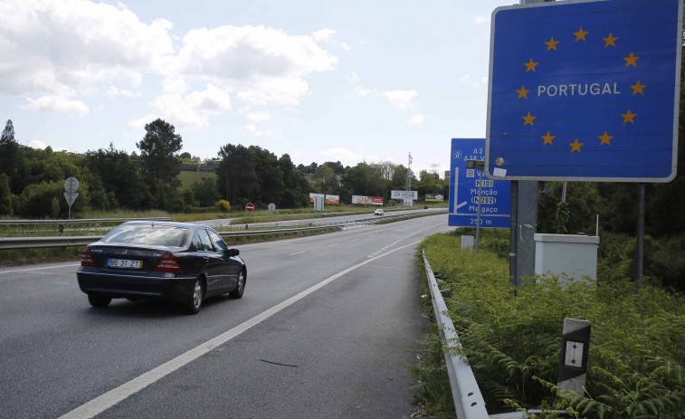 Los controles en Portugal por la visita del Papa comienzan sin grandes atascos en la frontera con Galicia