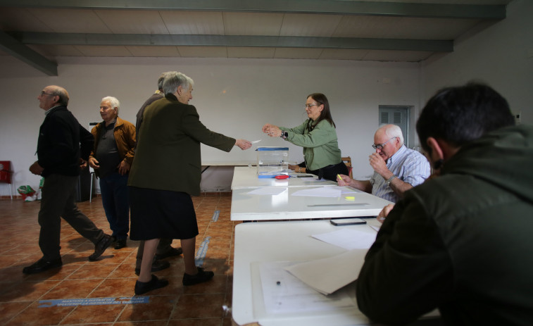 Los vecinos de Castro Caldelas, de nuevo a las urnas: ordenan repetir las elecciones al no contar 118 votos