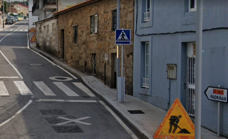 Heridas tres personas, una de ellas excarcelada, al salirse de la vía el coche en el que circulaban en Sanxenxo